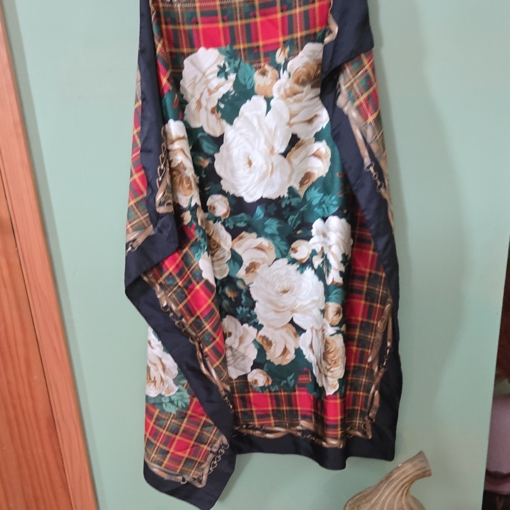 Floral Plaid Women's Scarf